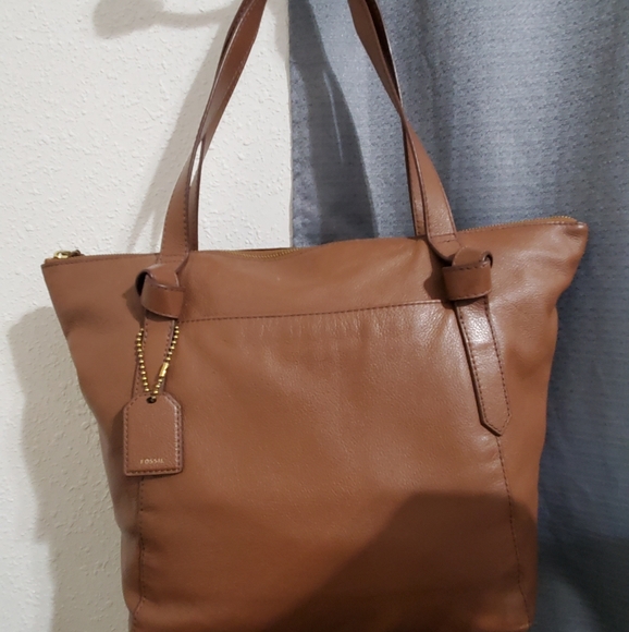 Fossil Tote - Picture 1 of 2